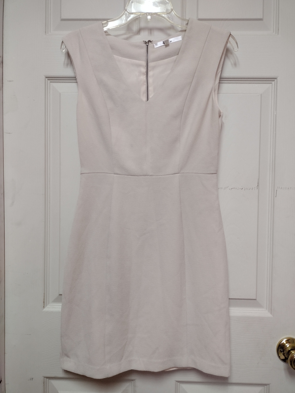 henestee Sleeveless Mini Dress in Pink Size Medium Like New